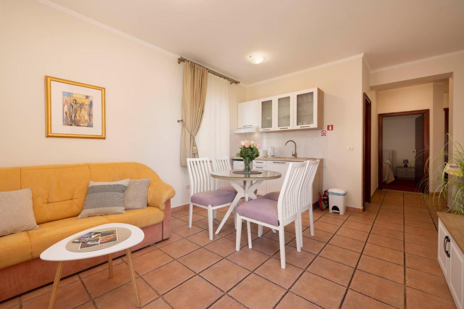 Aparthotel Villa Mozart بودغورا المظهر الخارجي الصورة